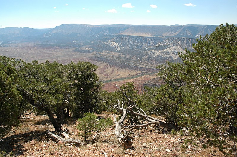 File:Overlook of Yampa River.jpg