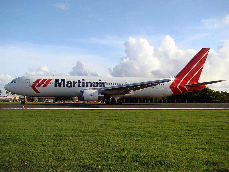 Файл:Boeing 767-33A-ER - Martinair.jpg