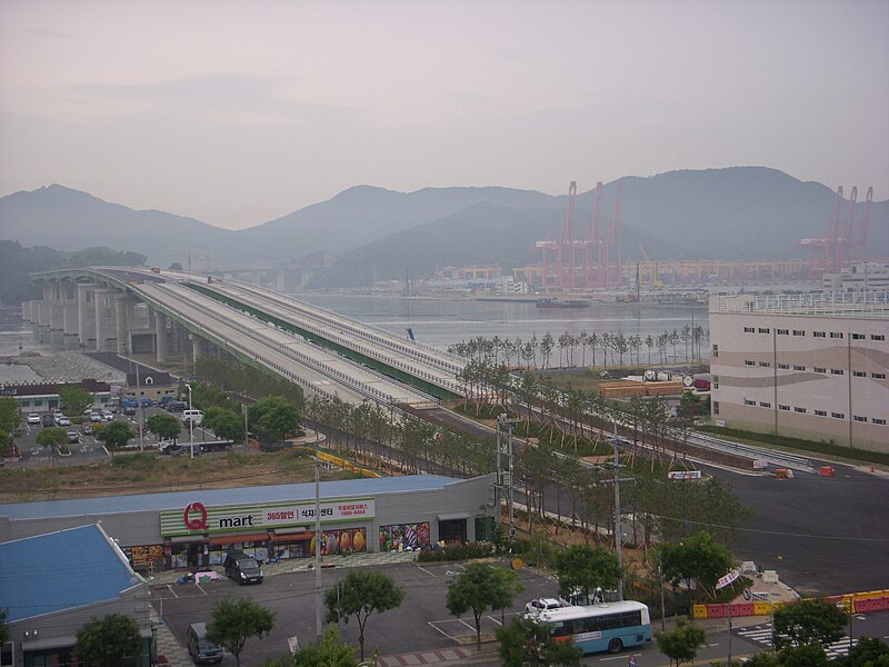 File:Gaduk Bridge constructing.jpg