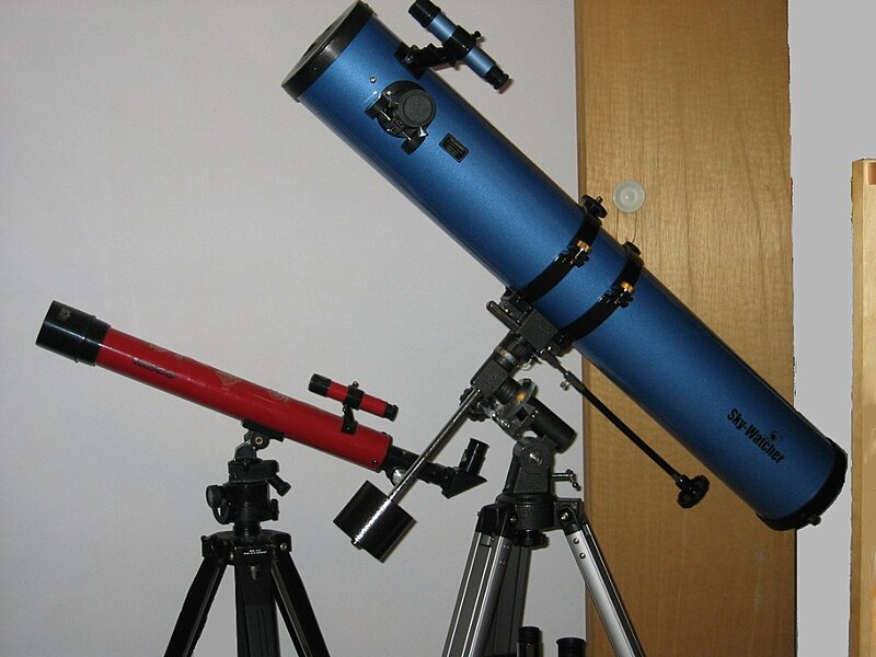 File:Tasco SkyWatcher Telescopes.jpg