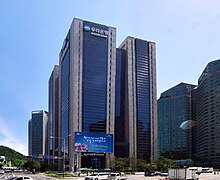 Woori-Bank-headquarter.jpg