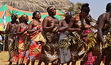 Butura dancers 2.jpg