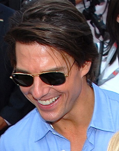 File:Cruise (cropped).JPG