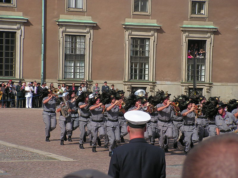 File:Fanfara Bersaglieri di Bedizzole.jpg