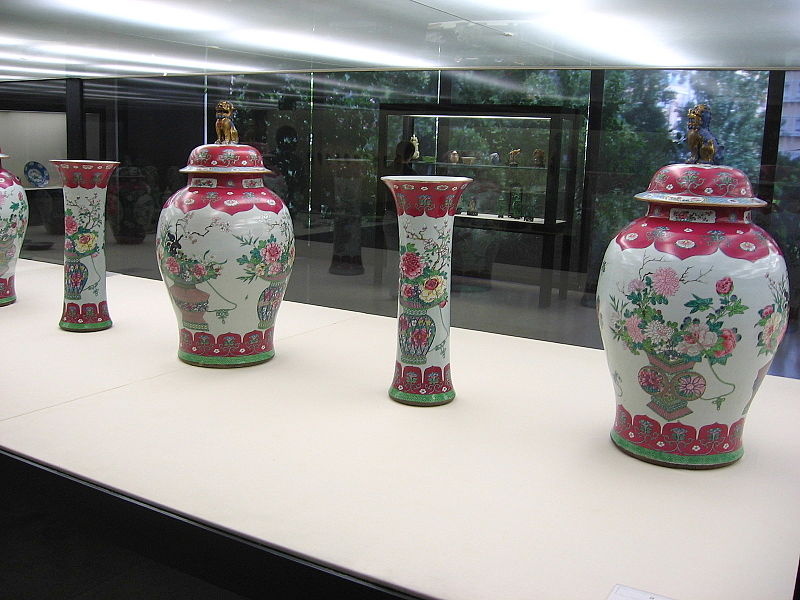 Файл:Qing-dynasty-vases.jpg