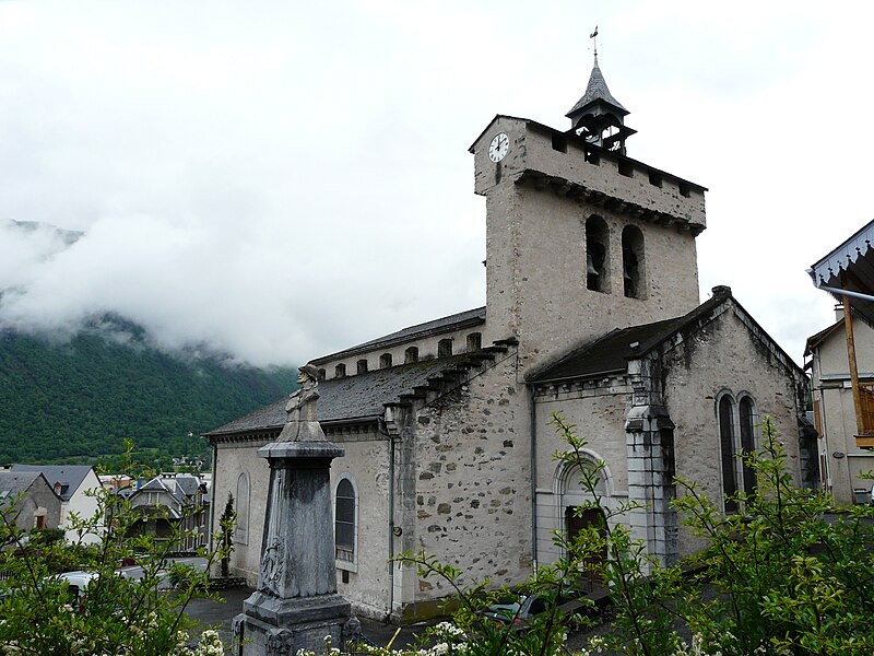 Файл:Soulom (65) église.JPG