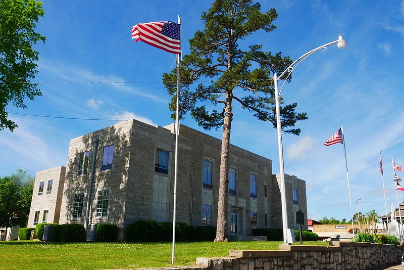 File:Izard County Courthouse.jpg