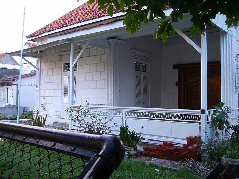 Файл:Surabaya Synagogue 2007.jpg