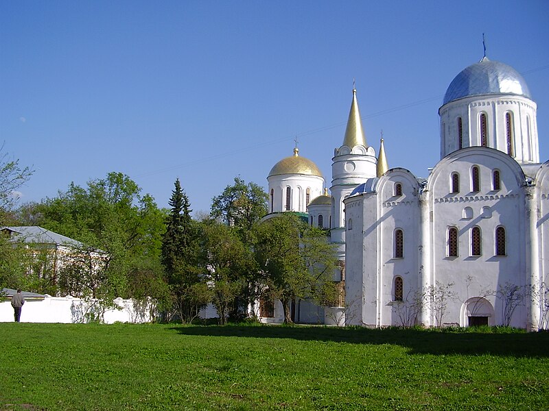 Файл:Borysoglibsky-cathedral-chernihiv.jpg