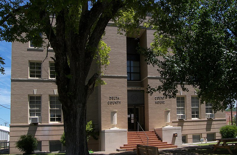 File:Delta courthouse tx 2010.jpg