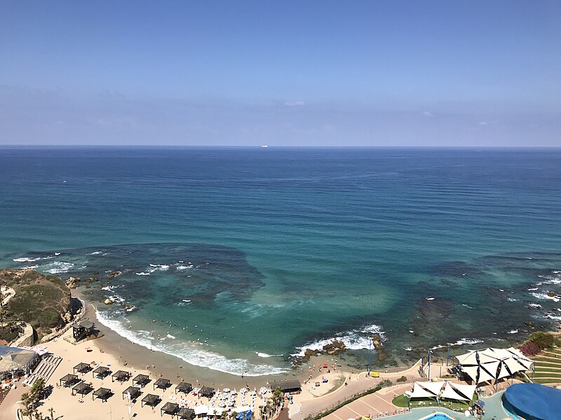 File:Hadera beach 2017.jpg