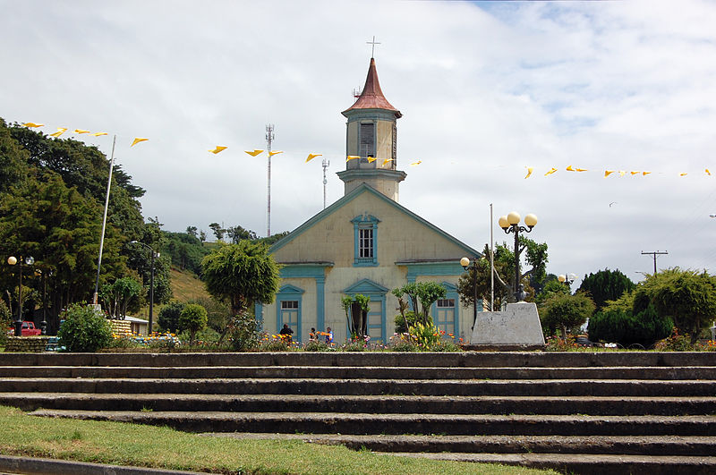 File:Iglesia Carelmapu.jpg