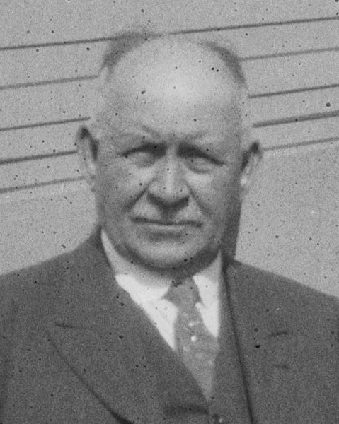 File:Isaac F. Hughes, 1927.jpg