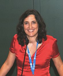 Leticia González.jpg