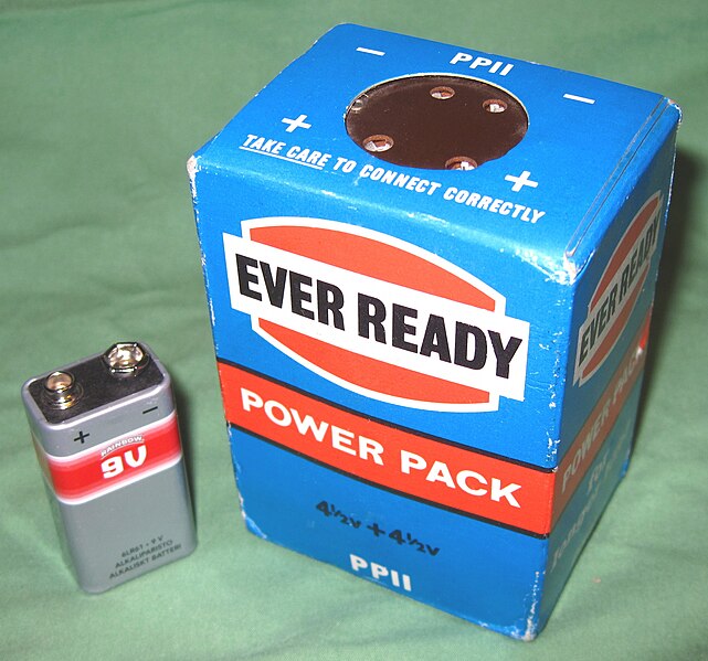 File:PP11-PP3-batteries.jpg