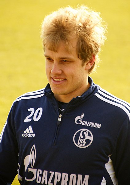 File:Teemu Pukki S04.jpg