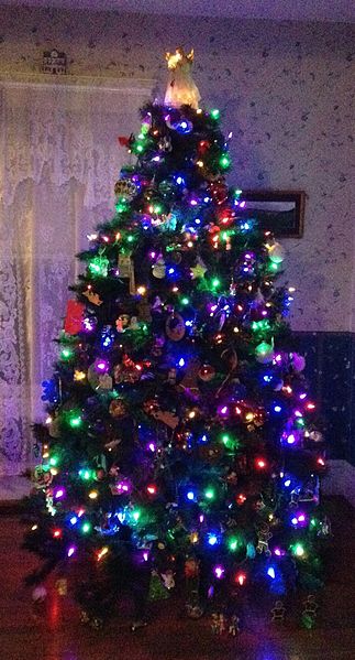 File:2013 Christmas Tree.jpg