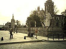 Fotografía de la plaza de Jesús María (Aguascalientes) y templo de Jesús Nazareno.