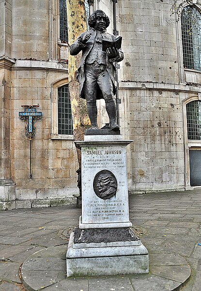 Archivo:Samuel Johnson statue, London.JPG