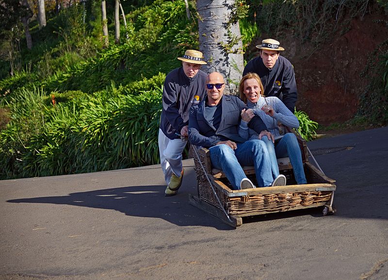 Файл:Toboggan Downhill. Monte, Funchal.jpg