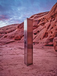 Utah monolith, by Patrickamackie2 (edited by Chainwit.)