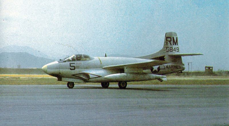 File:EF-10B VMCJ-1 DaNang.jpg