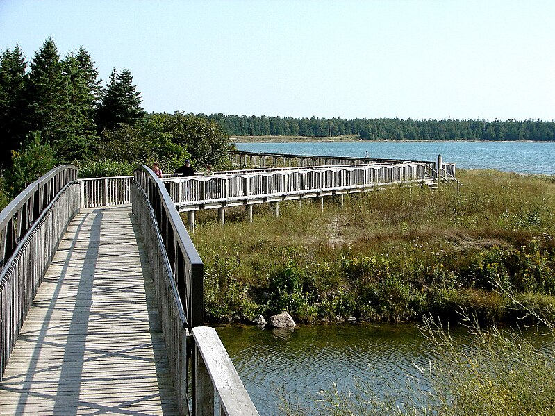 File:Providence Bay ON.JPG