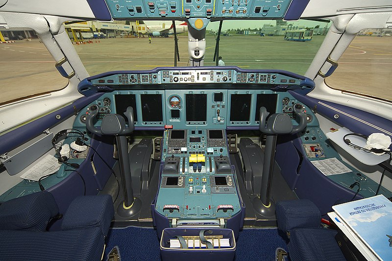 File:AeroSvit An-148 UR-NTA.jpg