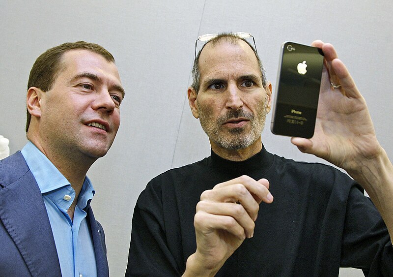 File:Medvedev and Steve Jobs.jpg