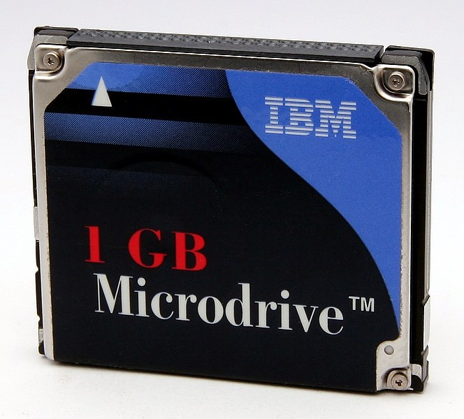 Файл:MicroDrive1GB.jpg