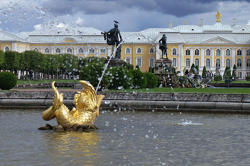 File:Petershof Bolshoy Palace 2005.jpg