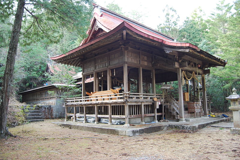 File:Sukunahikona haiden.JPG