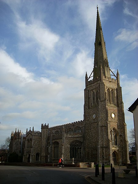 File:Thaxted church front.JPG