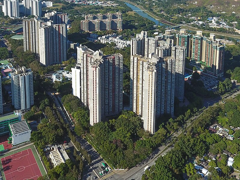 File:Tin Ping Estate 2017.jpg