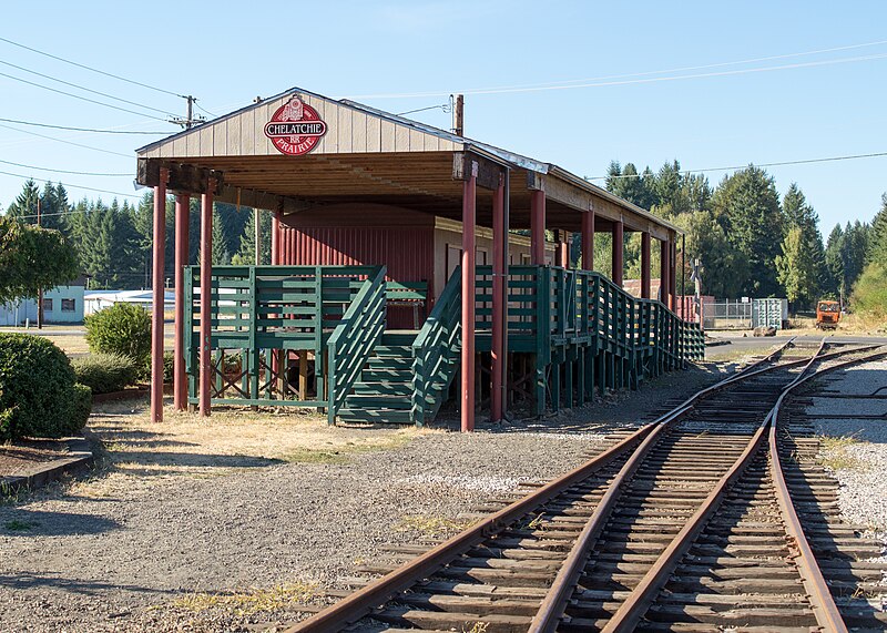 File:Chelatchie Prairie Railroad Station.jpg