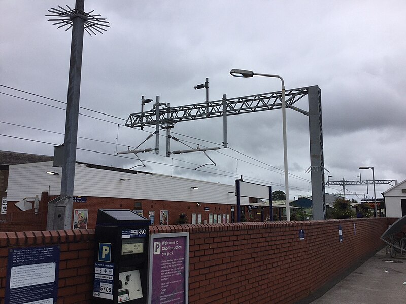 File:Chorley Electrification 1.jpg