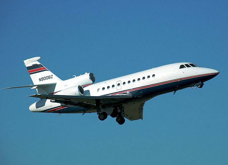 Файл:Dassault.falcon900ex.n900bz.arp.jpg