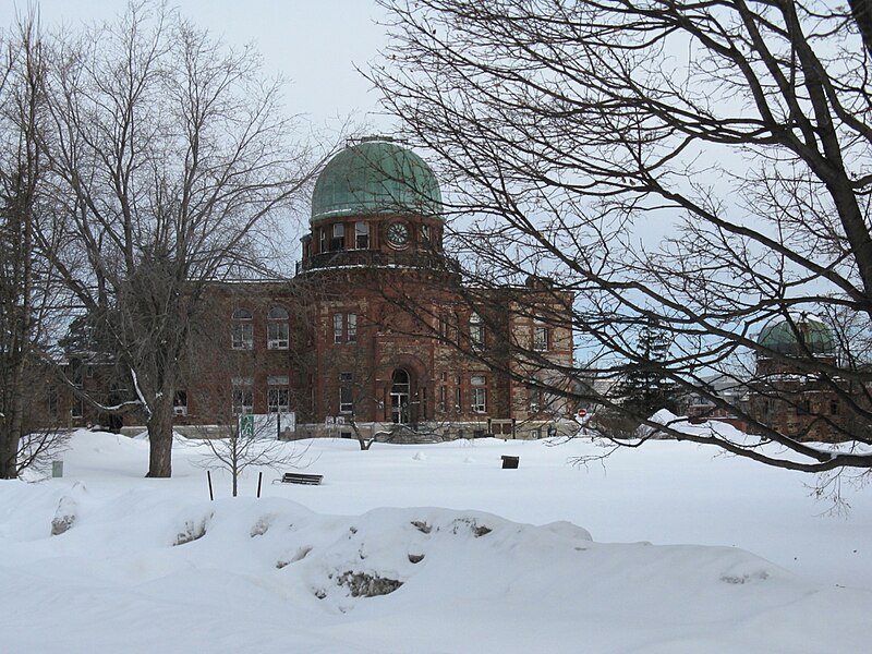 Archivo:Dominion observatory 3.jpg