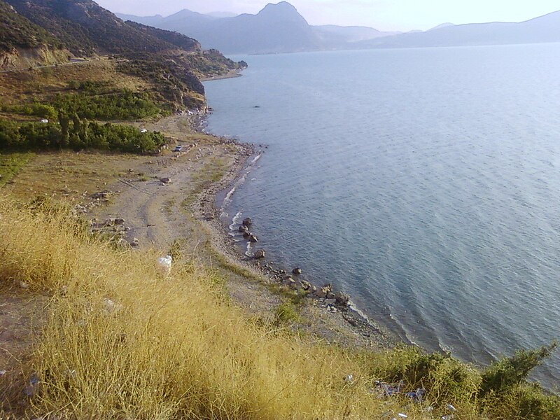 Archivo:Eğirdir lake.jpg