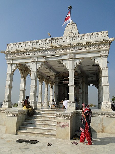 Archivo:Takhteshwar Temple 01.jpg