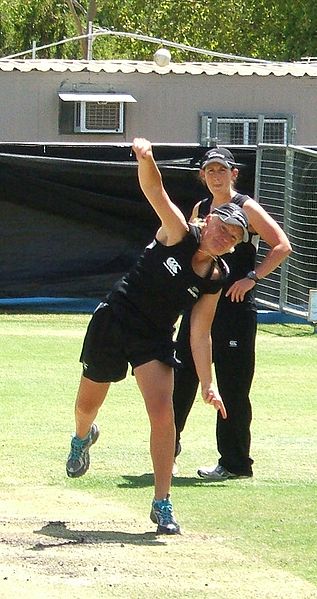 File:Old nz staff bowling.jpg