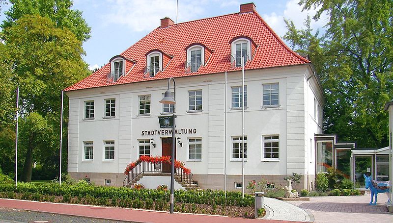 Файл:Stadtverwaltung Hardegsen-A.jpg