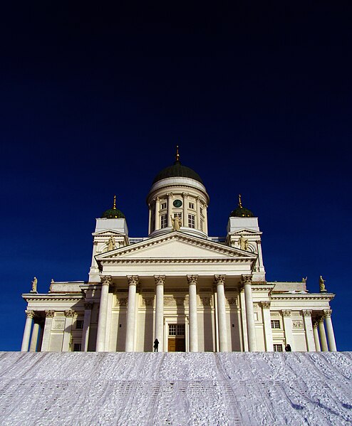 File:Helsinki Cathedral in winter.jpg