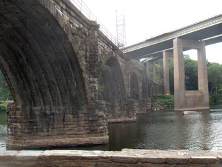 Twin Bridges on the right, and the Falls Bridge (1856)