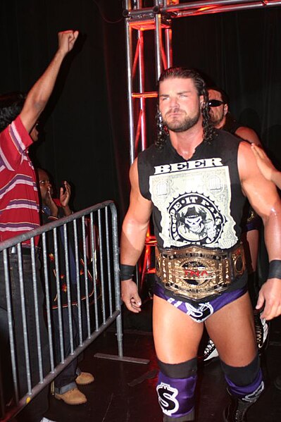 File:Robert Roode Champ.jpg