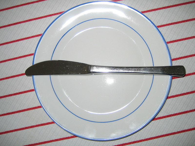 File:Dish and Knife.jpg