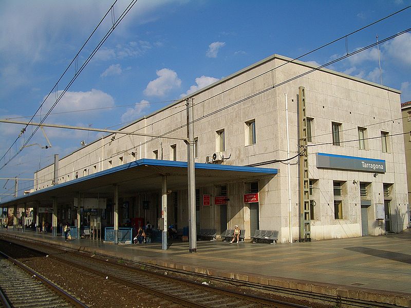 File:E5395-Tarragona-train-stations.jpg