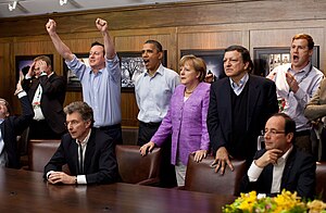 Cameron watches the penalty shootout of the 2012 UEFA Champions League Final with Barack Obama, Angela Merkel, François Hollande