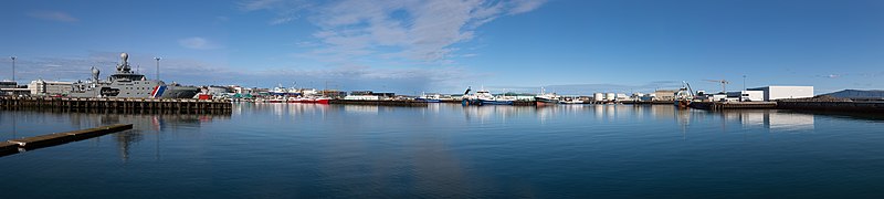 File:Reykjavík Old Harbor.jpg