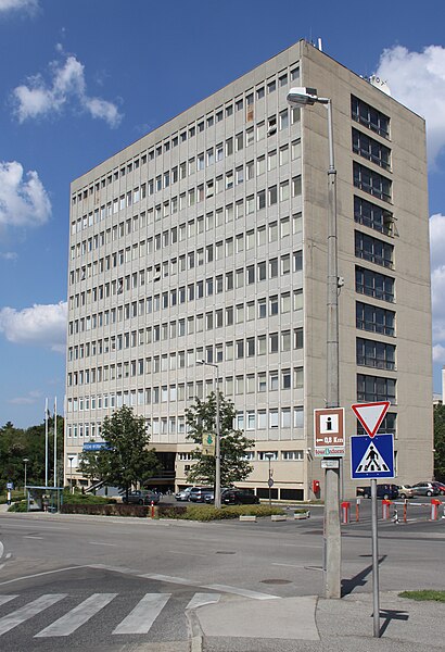 File:University building in Veszprém.jpg